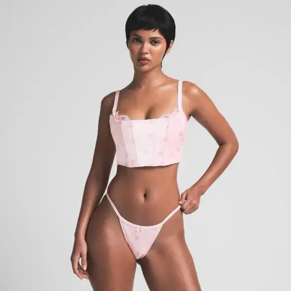 ❤️🤍💙SALE❗️ SKIMS Velvet Heart Corset Top | Blush Pink